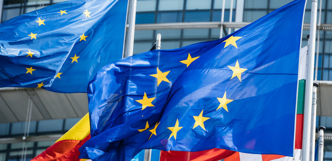 Официально. ЕС ввел пятый пакет санкций против России - Фото