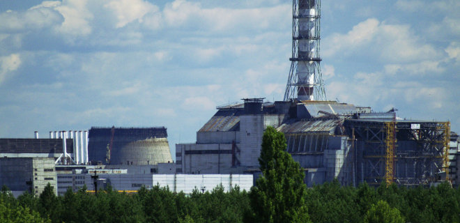 Российские оккупанты взяли под контроль Чернобыльскую АЭС - Фото
