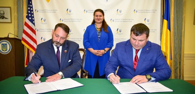 Укроборонпром підписав з компаніями США угод на $2,5 млрд - Фото
