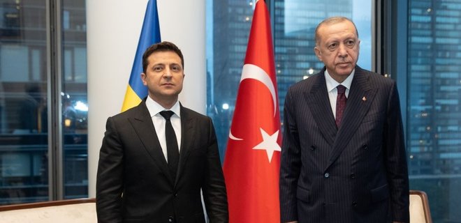 Україна і Туреччина підписали угоду про спільне виробництво безпілотників - Фото