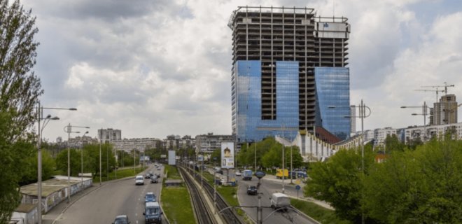 В Киеве продают право требования на небоскреб SkyTowers. Банк согласен на скидку более 80% - Фото