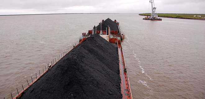 Уголь из Казахстана пойдет в Украину морем из-за блокады ж/д транзита Россией  - Фото