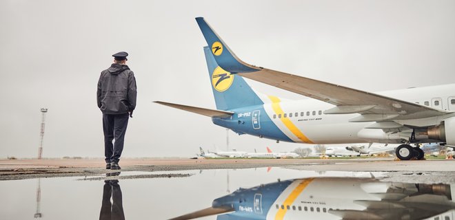 Латвийская авиакомпания арендовала один из самолетов МАУ, чтобы поддержать ее - Фото