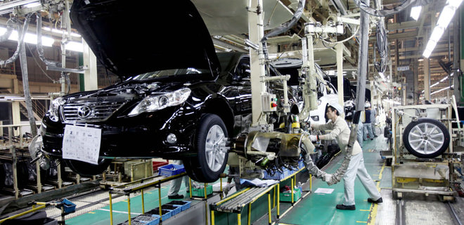 Toyota закриває більшість автозаводів у Японії через брак мікрочипів - Фото