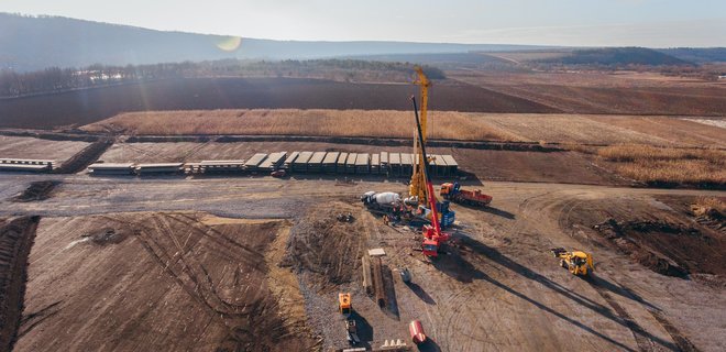 На границе с Молдовой начали строить мост через Днестр - Фото
