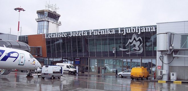 Словенія закриє авіапростір для російських літаків – прем'єр - Фото