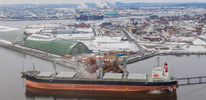 Канада закрывает свои порты для российских судов - Фото