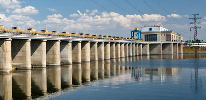 Каховская ГЭС вернулась к работе после отключения оккупантами - Фото