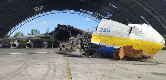 Экс-директор Антонова получил подозрение за уничтоженный самолет Ан-225 