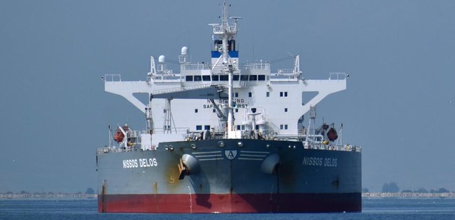 Россия начала отправлять нефть на хранение в Гану: не могут продать - Фото