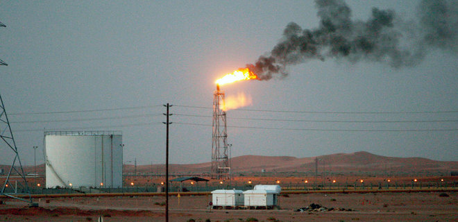 Саудовская Аравия готова добывать больше нефти из-за проблем России – FT - Фото
