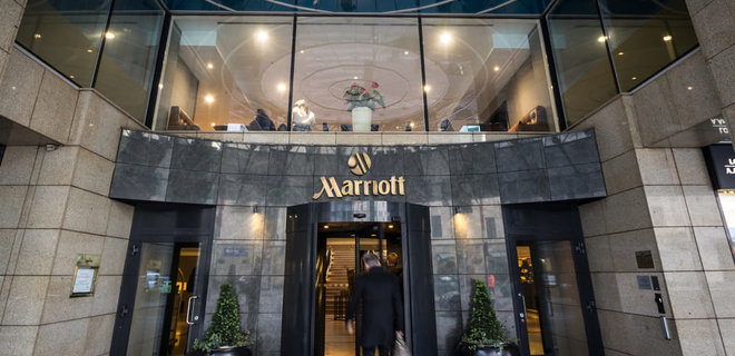 Сеть Marriott закрывает отели в России и уходит с рынка  - Фото