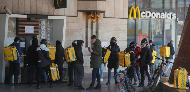McDonald's не будет работать 10 октября в Киеве - Фото