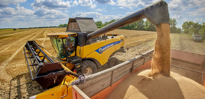 Врожай-2023: в Україні зібрали перший мільйон тонн зерна - Фото