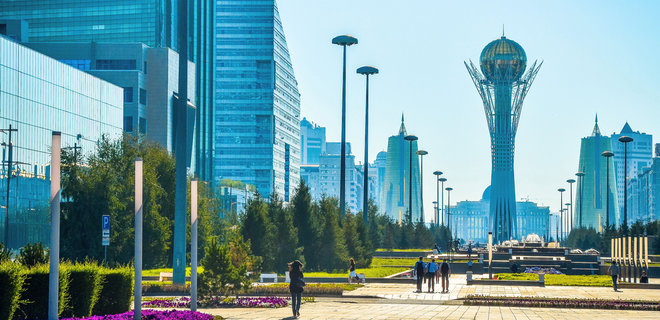 Казахстан переманил 45 компаний из России - Фото