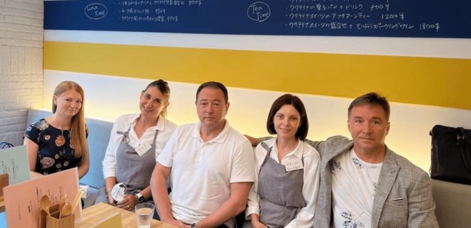 В Токио открылся первый ресторан украинской кухни. Посетителей полно – фото - Фото