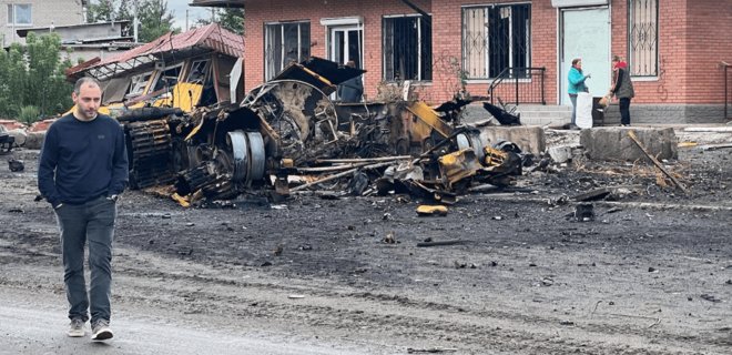 Укравтодор и Укрзалізниця начали расчистку путей в Изюме и Балаклее – фото - Фото