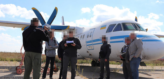 Директор украинской авиакомпании получил подозрение: планировал отдать Ан-140 оккупантам - Фото