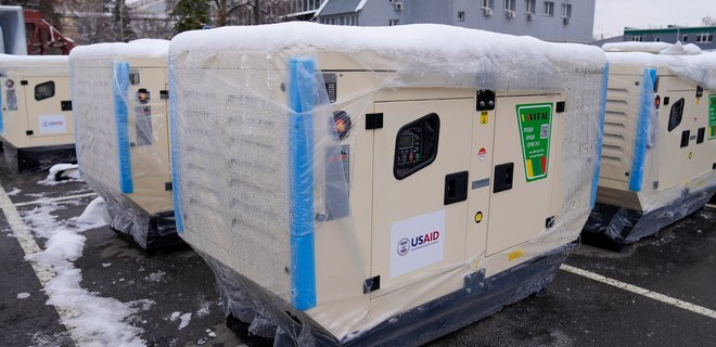 USAID передало Украине более 1000 электрогенераторов для больниц и школ - Фото