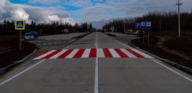 В Черновицкой области построили первую бетонную дорогу – фото - Фото