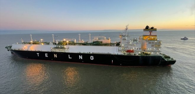 Германия начала импортировать газ из США: первый танкер прибыл на LNG-терминал Uniper - Фото