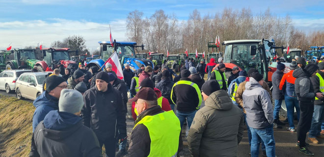 Пересечение границы с Польшей в ближайшие сутки будет затруднено – протестуют фермеры - Фото