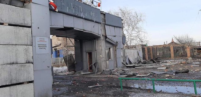 Россияне обстреляли крупнейший коксохимический завод Украины. Есть раненые - Фото
