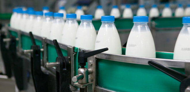 Молоко подешевшає: у Верховній Раді мають намір зменшити ПДВ для молочної галузі - Фото