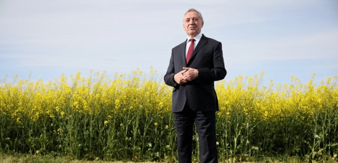Polish Minister of Agriculture resigns amid crisis with Ukrainian grain imports - Photo