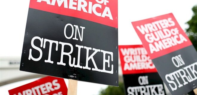 У США починається страйк сценаристів: виробництво токшоу і серіалів під загрозою - Фото