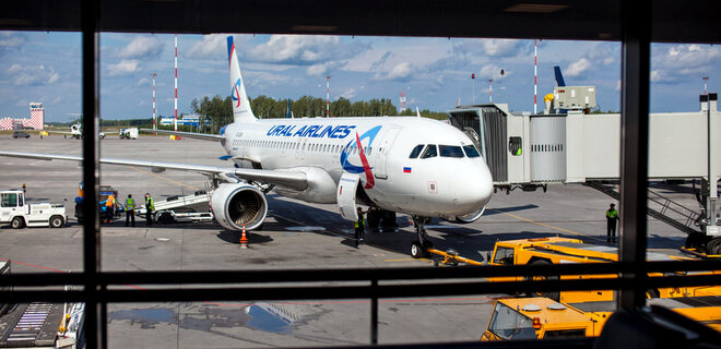 Директор Уральских авиалиний получил подозрение за рейсы в Крым - Фото