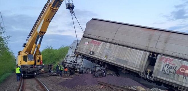 В Угорщині – аварія на залізниці. Затримується український поїзд – фото - Фото
