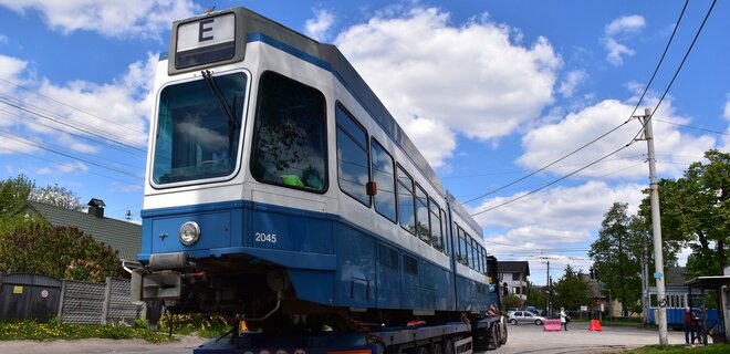 Вінниця отримала 16 трамваїв Tram 2000 із Цюриха – фото - Фото