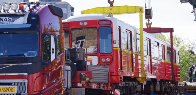 Kyiv metro fleet gains second batch of railcar parts from Warsaw - Photo
