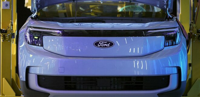 Ford получил рекордный кредит от правительства США - Фото