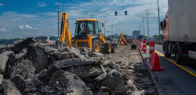 У Києві через одночасні ремонти доріг стало складно перетнути Дніпро: реакція влади - Фото
