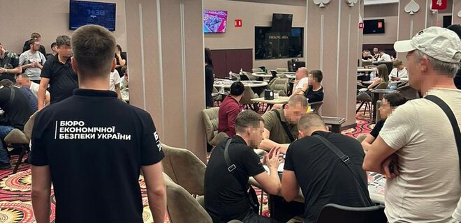 БЕБ викрило мережу підпільних клубів у Києві та Одесі, що організовували кеш-гру у покер - Фото