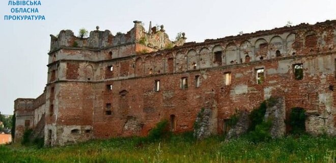 Крупнейший старинный замок во Львовской области вернули в госсобственность – фото - Фото
