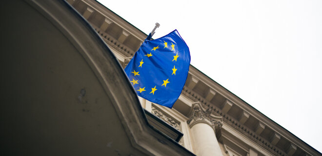 ЕС продлил санкции против России на полгода, список сократился - Фото