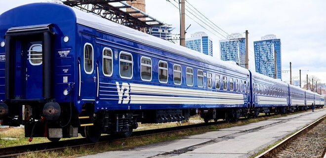 Укрзалізниця планирует закупить более 140 пассажирских вагонов - Фото