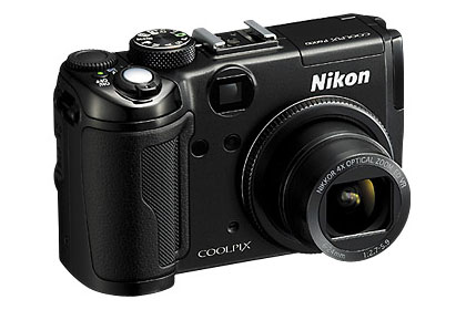 "Nikon" выпустил первую камеру с GPS
