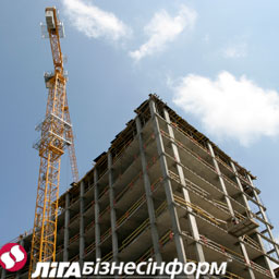В Киеве и области перестают строить и покупать жилье