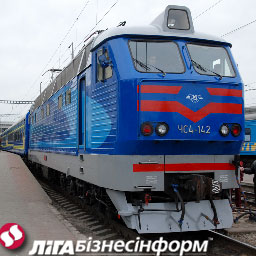 "Укрзалізниця" назначила 32 "новогодних" поезда