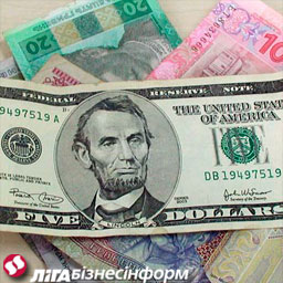Доллар дешевеет, евро близится к 10 грн.