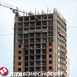 Строительство в Украине продолжает сокращаться