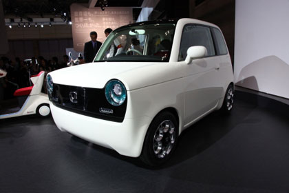 "Honda" привезет в Женеву трехколесный автомобиль