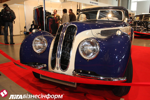 "Retro & Exotica Motor Show": автоэкзотика посетила Киев