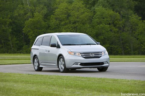 "Honda" представила новый минивен "Odyssey Touring Elite"