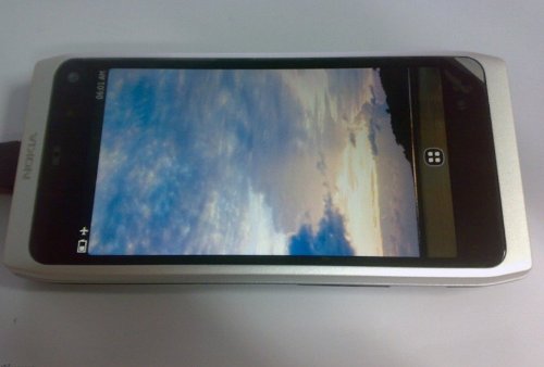 В Интернете появилась "Nokia N9" (фото)