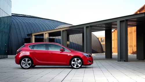 "Opel" представит две новые модели на Столичном Автошоу 2010